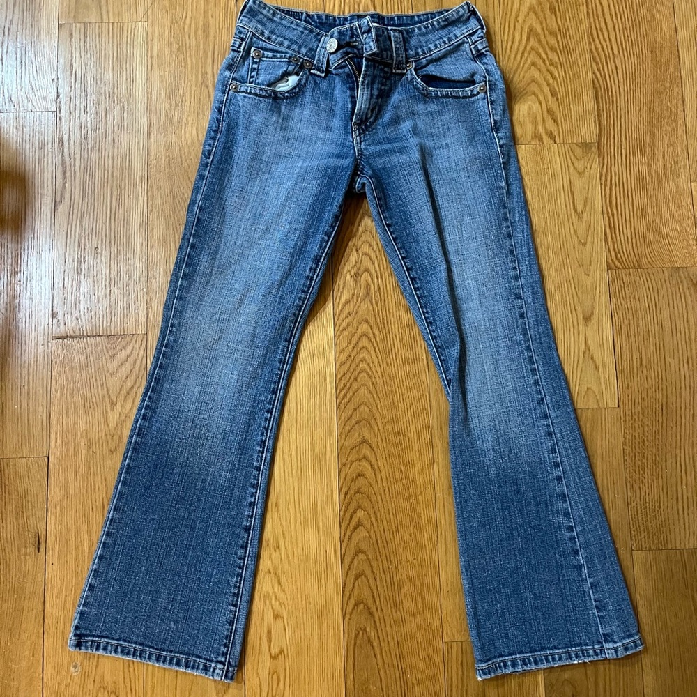 Vintage Levi Low-Waisted Jeans